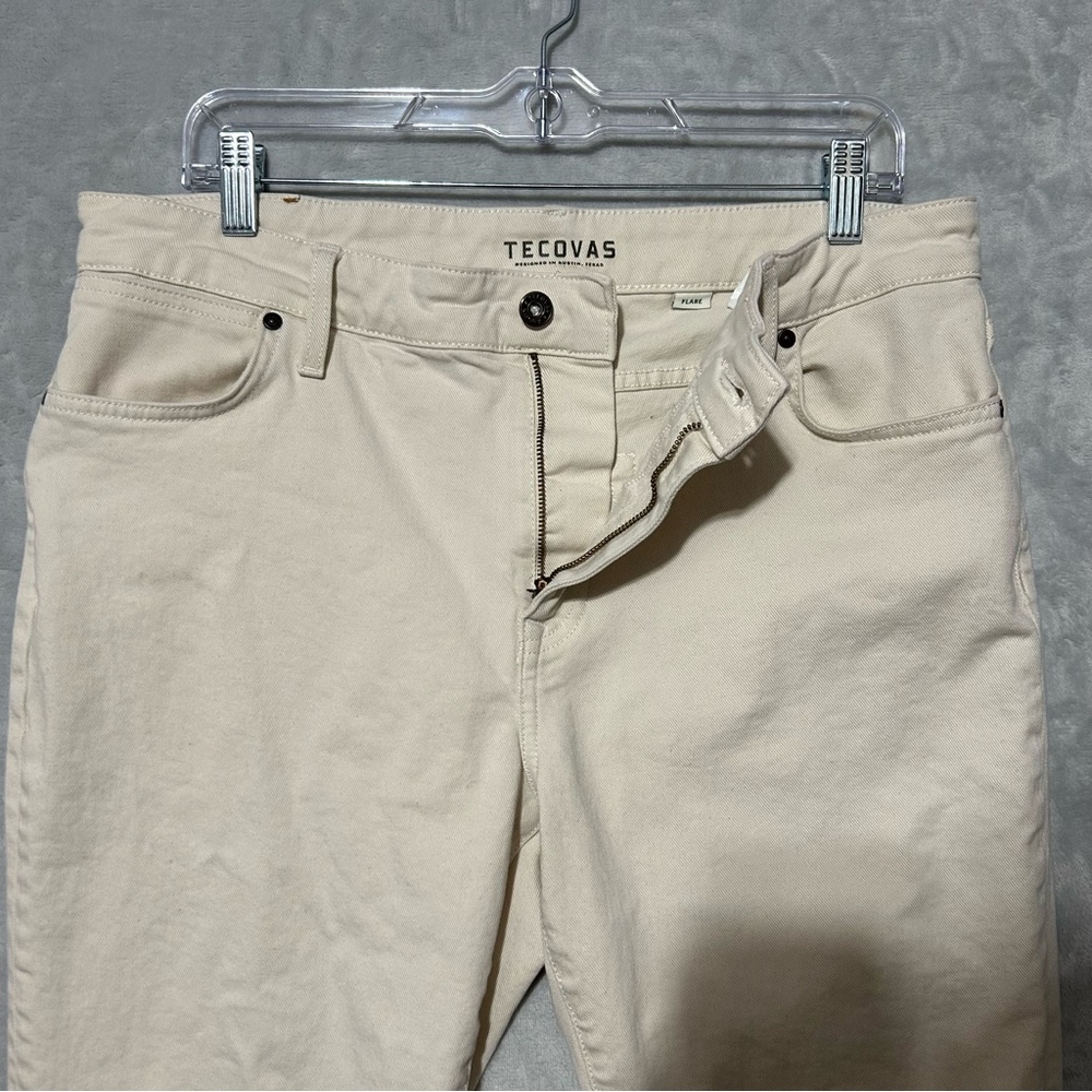 Tecovas Cream Boot Cut Jeans with Mid-Rise Waist - Picture 2 of 12